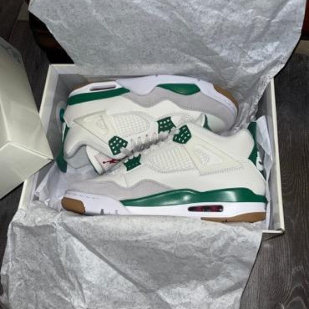 Jordan 4 pine green retro sb